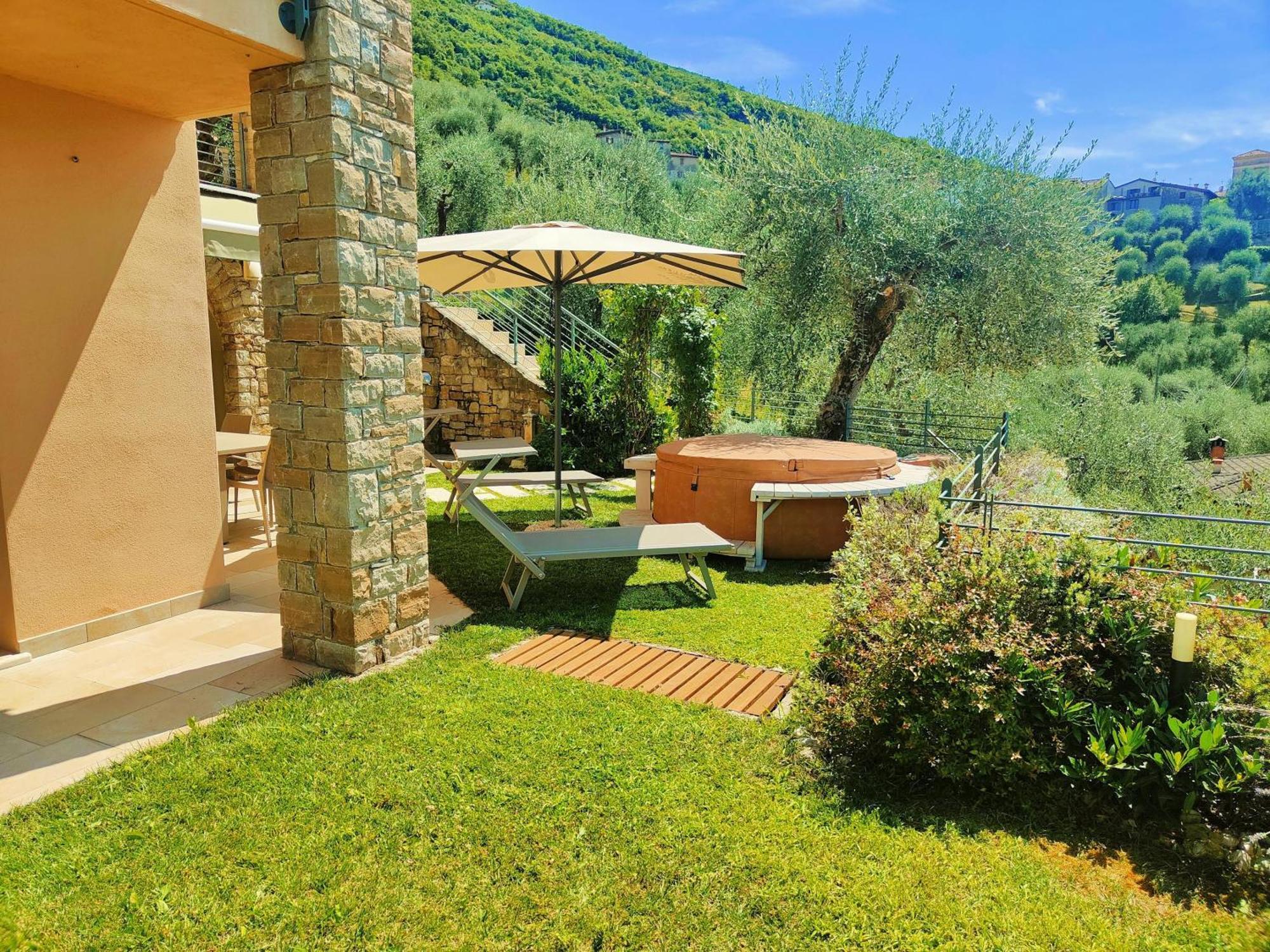 Villa Al Feudo Brenzone sul Garda Esterno foto